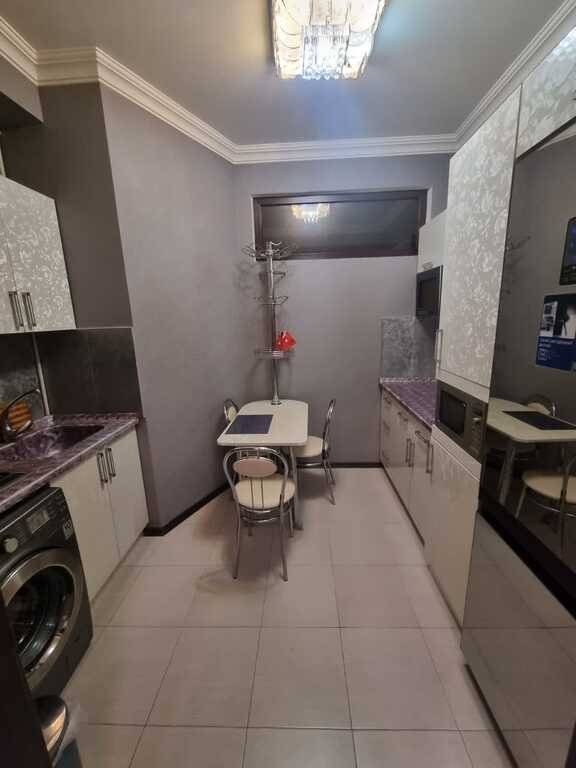 Satılır 2 otaqlı yeni tikili, 65 m², 8-ci mikrorayon-10