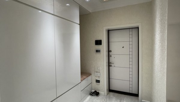 Satılır 3 otaqlı yeni tikili, 147 m², İnşaatçılar m.-9