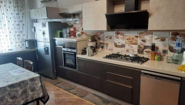 Kirayə verilir 3 otaqlı yeni tikili, 150 m², 28 May m.-12