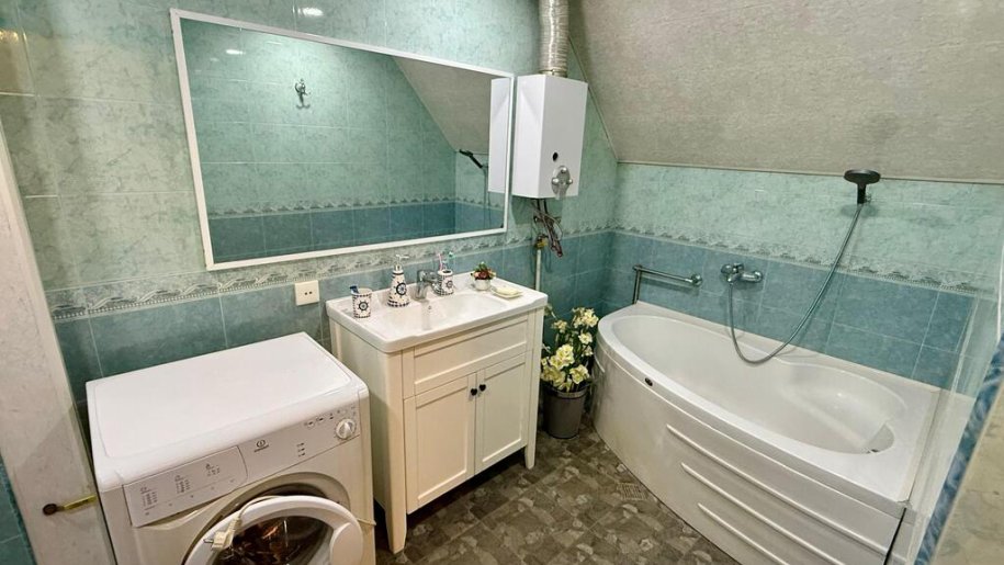 Satılır 4 otaqlı yeni tikili, 150 m², Elmlər Akademiyası m.-15