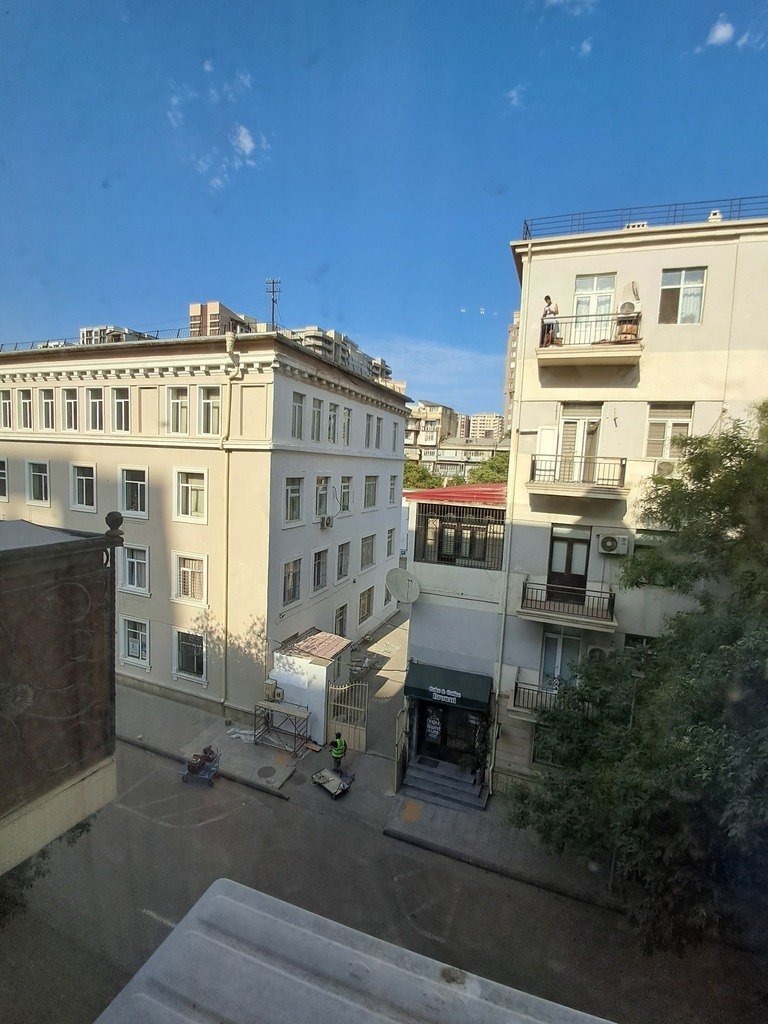 Kirayə verilir 1 otaqlı köhnə tikili, 20 m², 28 May m.-1
