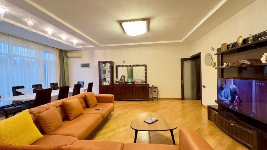 Satılır 5 otaqlı yeni tikili, 226 m², Xətai m.-1