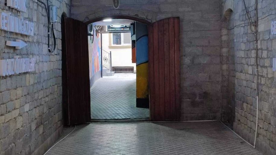 Satılır 1 otaqlı köhnə tikili, 35 m², Sahil m.-2