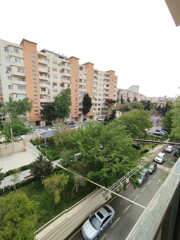 Satılır 1 otaqlı köhnə tikili, 42 m², Əhmədli m.-14