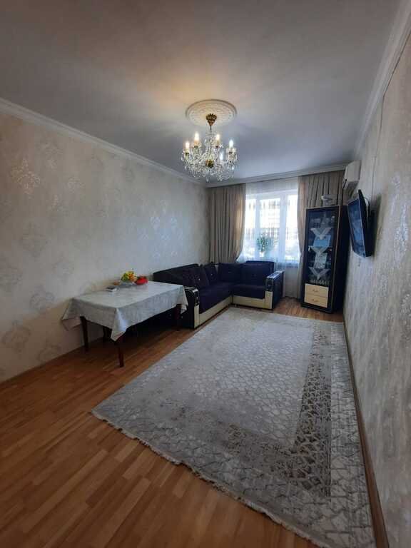 Satılır 4 otaqlı köhnə tikili, 100 m², Xalqlar dostluğu m.-1