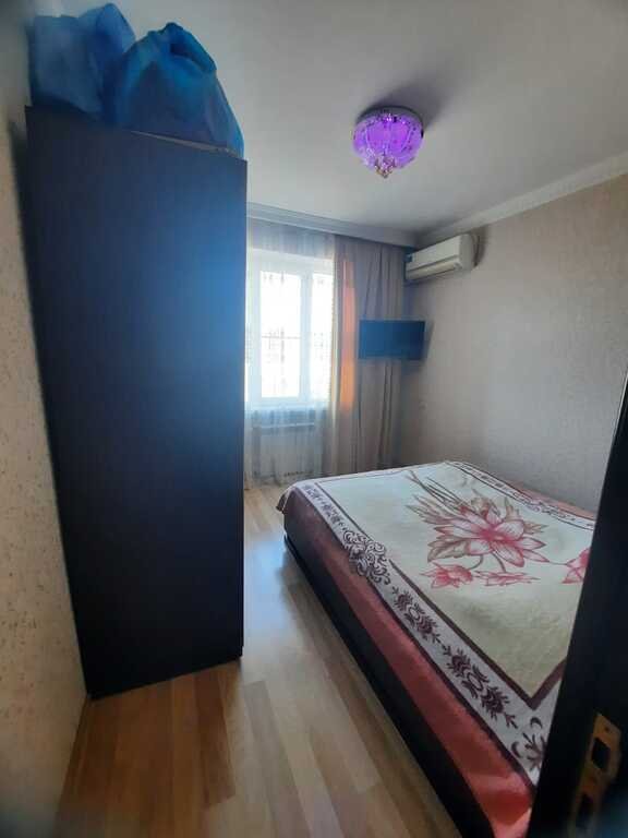 Satılır 4 otaqlı köhnə tikili, 100 m², Xalqlar dostluğu m.-11