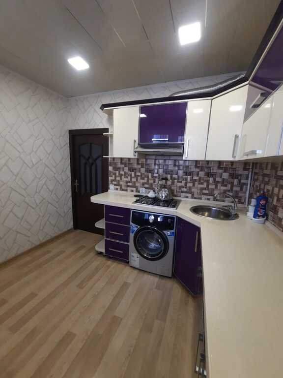 Satılır 4 otaqlı köhnə tikili, 100 m², Xalqlar dostluğu m.-13