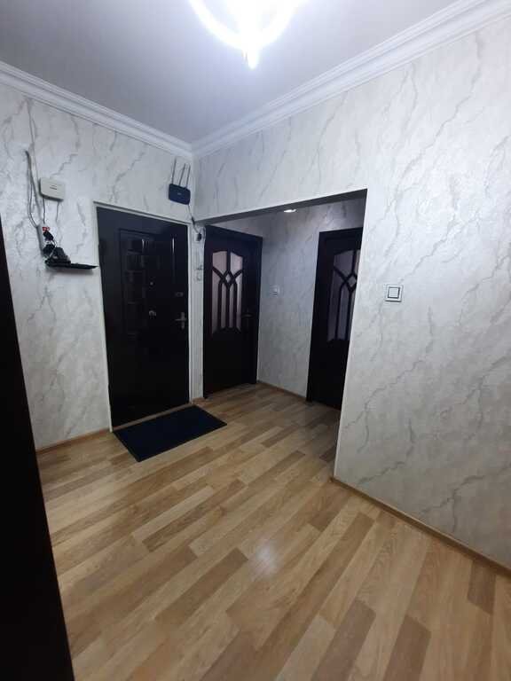 Satılır 4 otaqlı köhnə tikili, 100 m², Xalqlar dostluğu m.-15