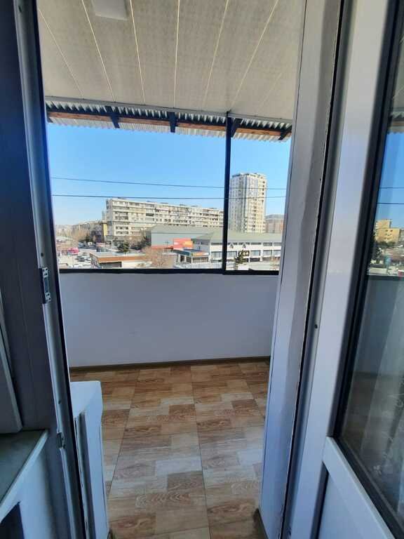 Satılır 4 otaqlı köhnə tikili, 100 m², Xalqlar dostluğu m.-23