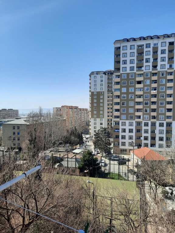 Satılır 4 otaqlı köhnə tikili, 100 m², Xalqlar dostluğu m.-24