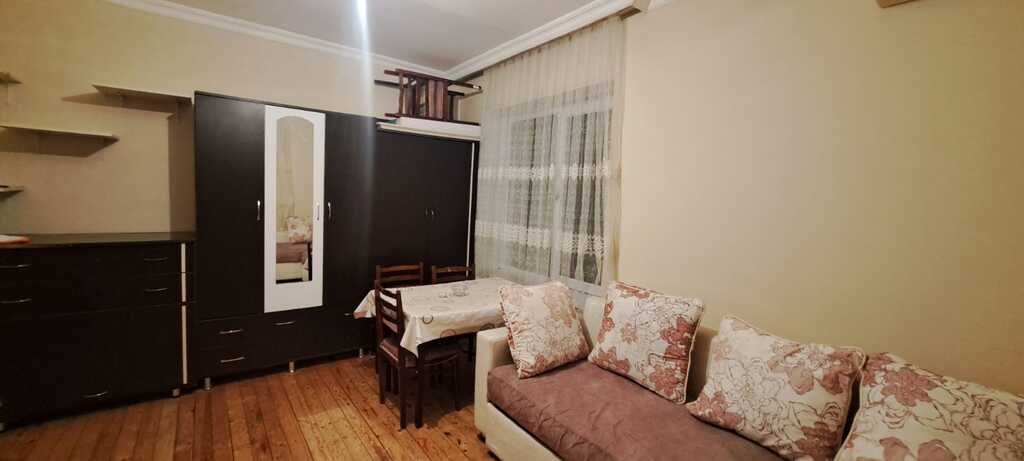 Satılır 1 otaqlı köhnə tikili, 25 m², Azadlıq Prospekti m.-1
