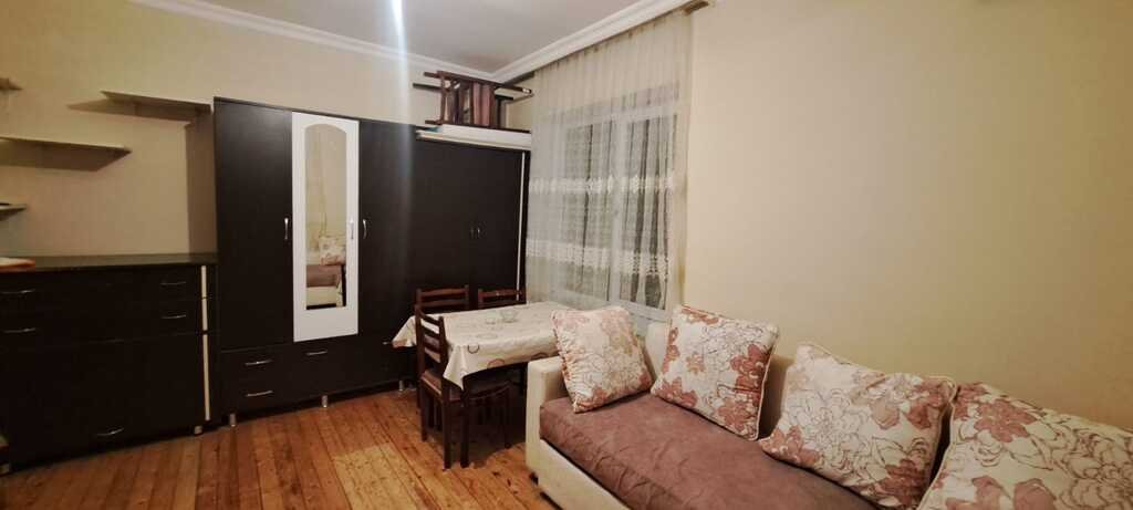 Satılır 1 otaqlı köhnə tikili, 25 m², Azadlıq Prospekti m.-4
