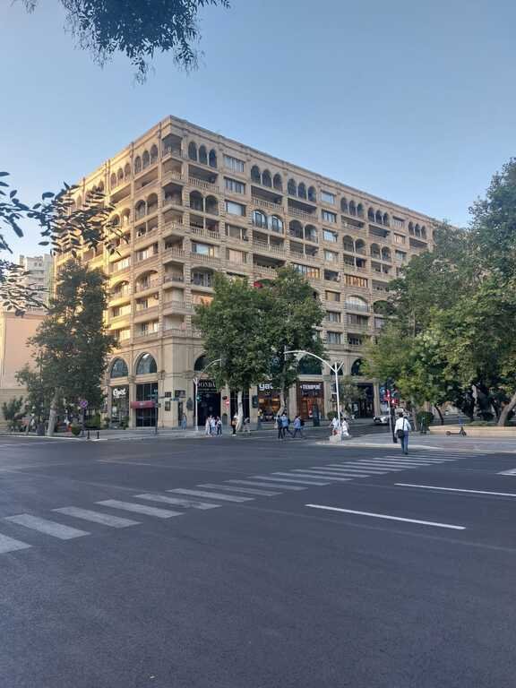 Kirayə verilir 3 otaqlı köhnə tikili, 85 m², 28 May m.-1