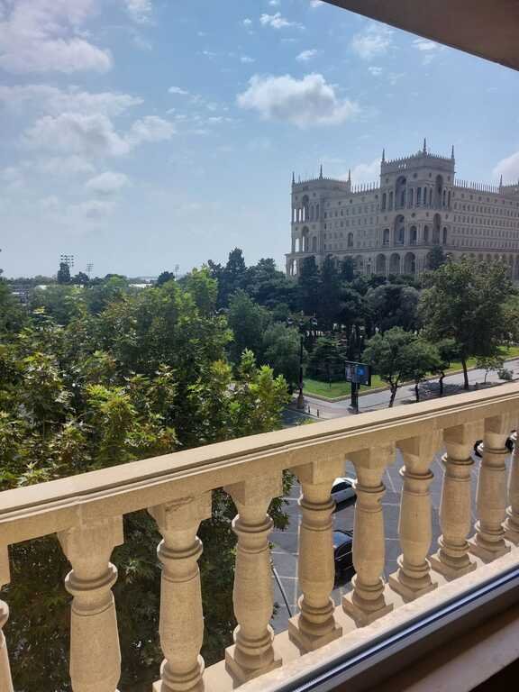 Kirayə verilir 3 otaqlı köhnə tikili, 85 m², 28 May m.-9