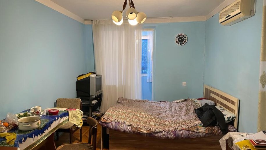Satılır 1 otaqlı köhnə tikili, 30 m², İnşaatçılar m.-3