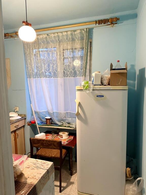 Satılır 1 otaqlı köhnə tikili, 30 m², İnşaatçılar m.-4
