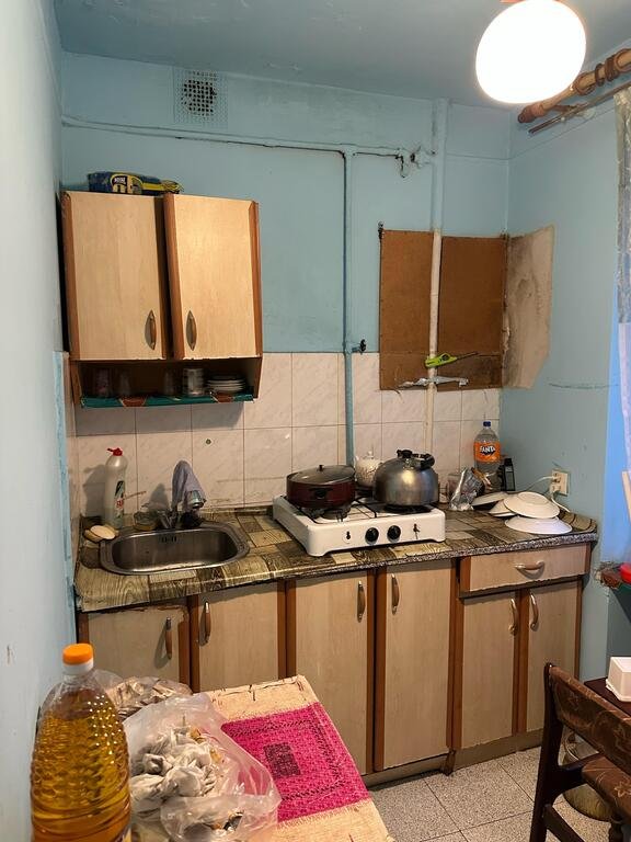 Satılır 1 otaqlı köhnə tikili, 30 m², İnşaatçılar m.-6