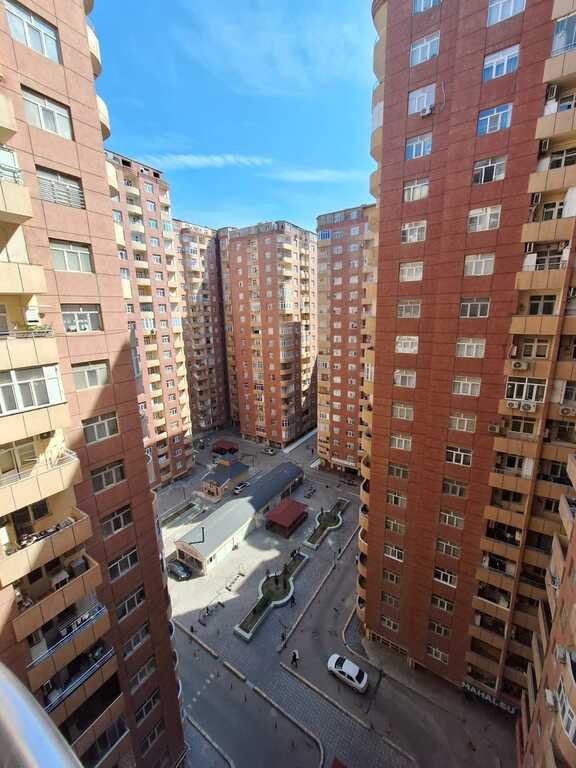 Satılır 1 otaqlı yeni tikili, 52 m², İnşaatçılar m.-10