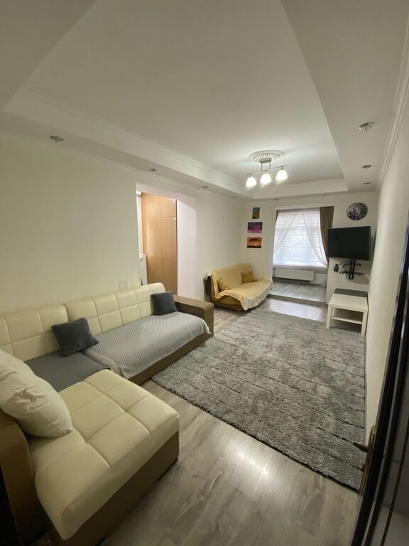 Satılır 4 otaqlı köhnə tikili, 110 m², 20 Yanvar m.-1