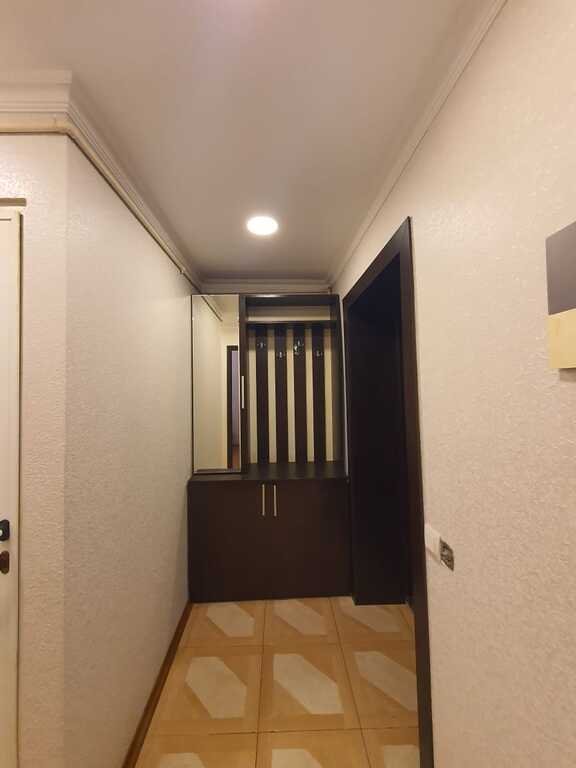 Satılır 1 otaqlı köhnə tikili, 50 m², Elmlər Akademiyası m.-4