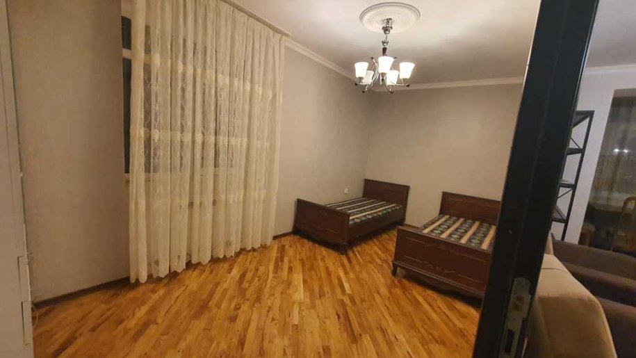 Satılır 1 otaqlı köhnə tikili, 50 m², Elmlər Akademiyası m.-5