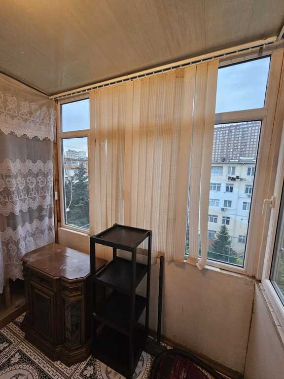 Kirayə verilir 2 otaqlı köhnə tikili, 60 m², Memar Əcəmi m.-4