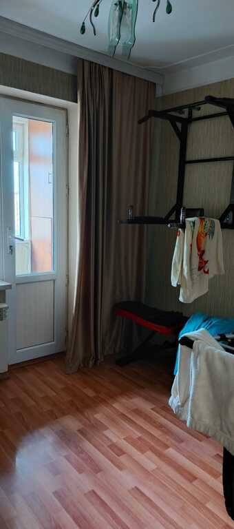 Satılır 4 otaqlı köhnə tikili, 100 m², Xalqlar dostluğu m.-7
