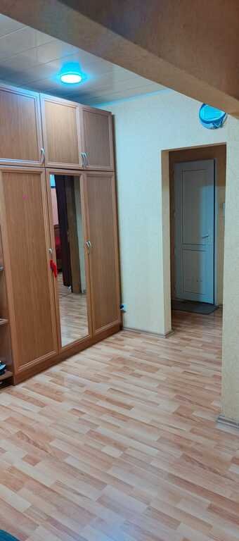 Satılır 4 otaqlı köhnə tikili, 100 m², Xalqlar dostluğu m.-11