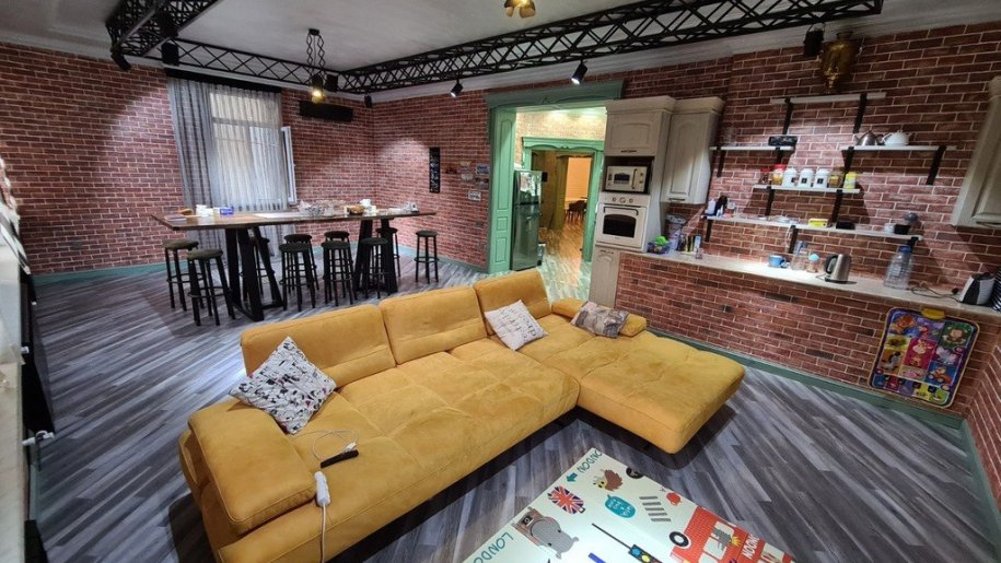 Satılır 5 otaqlı köhnə tikili, 200 m², Elmlər Akademiyası m.-1