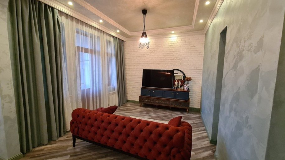 Satılır 5 otaqlı köhnə tikili, 200 m², Elmlər Akademiyası m.-10