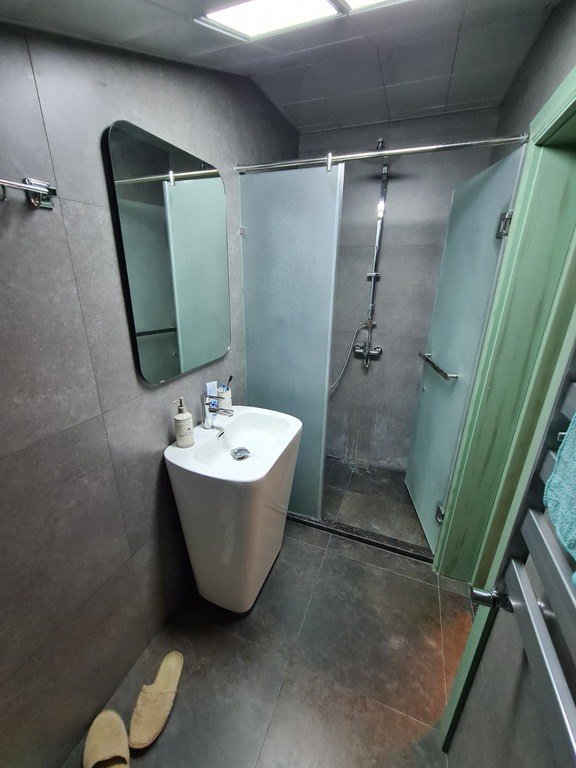 Satılır 5 otaqlı köhnə tikili, 200 m², Elmlər Akademiyası m.-21