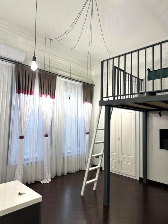 Satılır 1 otaqlı köhnə tikili, 50 m², Sahil m.-4