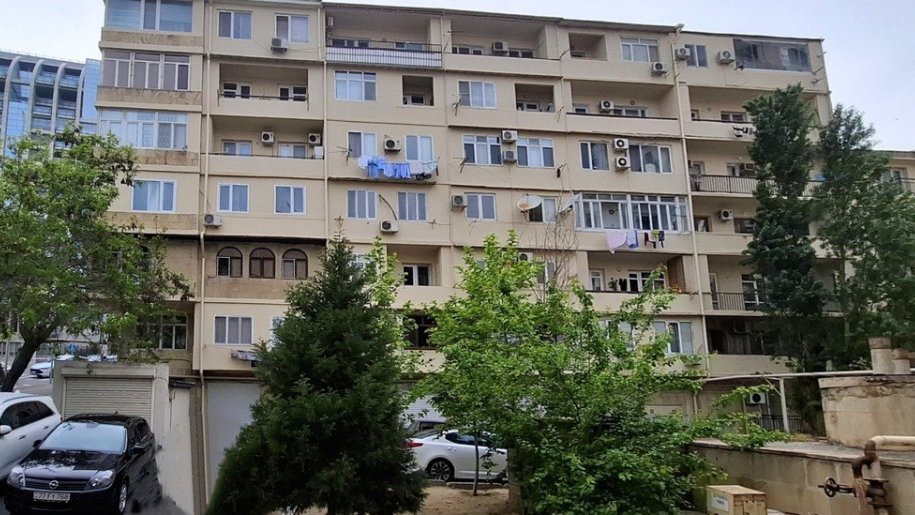 Satılır 2 otaqlı köhnə tikili, 55 m², İçərişəhər m.-1