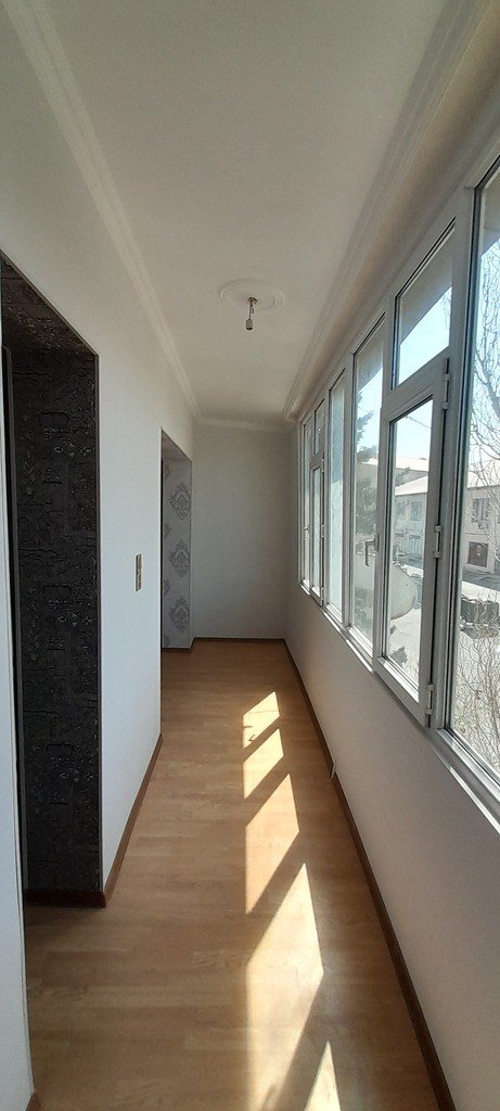 Satılır 1 otaqlı köhnə tikili, 40 m², Buzovna-2