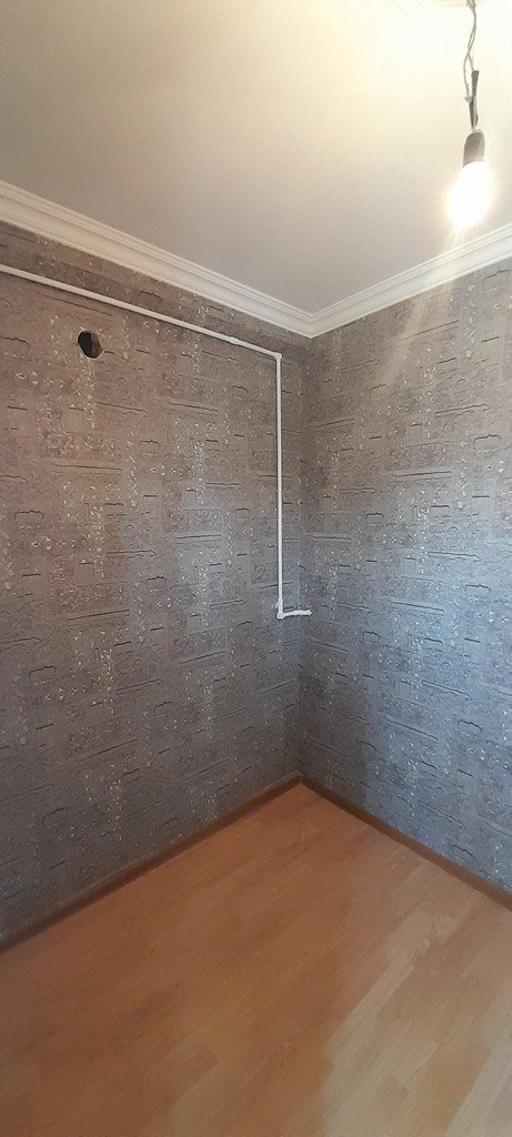 Satılır 1 otaqlı köhnə tikili, 40 m², Buzovna-3