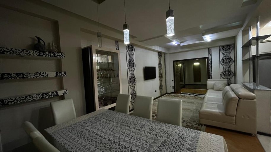 Satılır 3 otaqlı yeni tikili, 125 m², İnşaatçılar m.-3