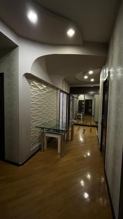Satılır 3 otaqlı yeni tikili, 125 m², İnşaatçılar m.-10