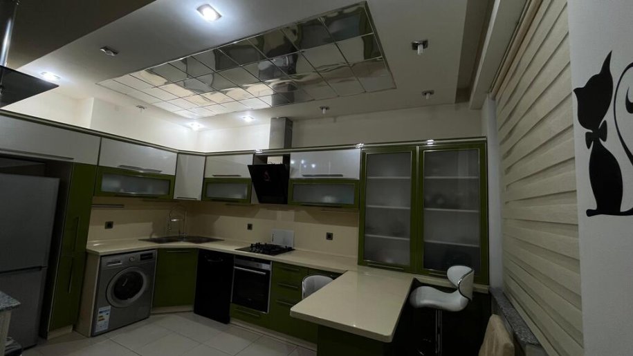 Satılır 3 otaqlı yeni tikili, 125 m², İnşaatçılar m.-11
