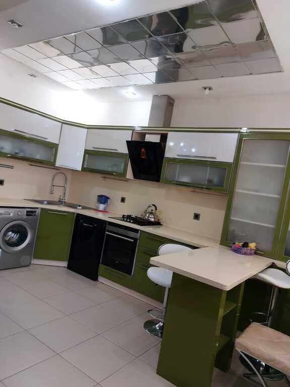 Satılır 3 otaqlı yeni tikili, 125 m², İnşaatçılar m.-19