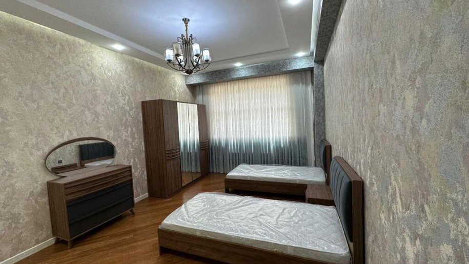 Kirayə verilir 3 otaqlı yeni tikili, 140 m², Xətai-1