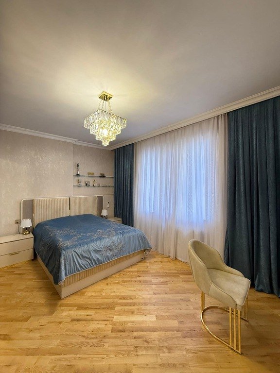 Satılır 3 otaqlı yeni tikili, 124 m², Elmlər Akademiyası m.-1