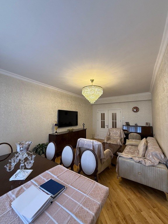 Satılır 3 otaqlı yeni tikili, 124 m², Elmlər Akademiyası m.-4