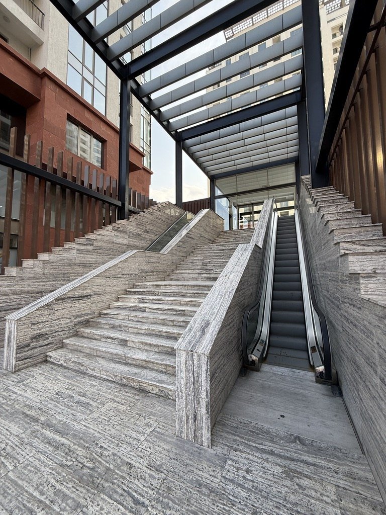 Satılır 3 otaqlı yeni tikili, 125.5 m², Elmlər Akademiyası m.-21