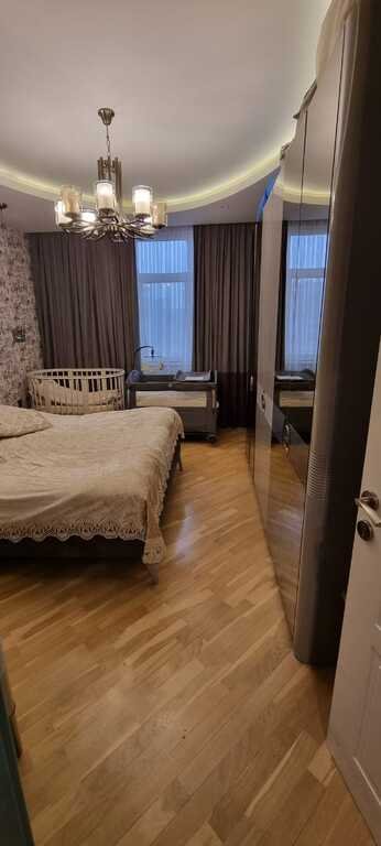 Satılır 3 otaqlı yeni tikili, 118 m², İnşaatçılar m.-14