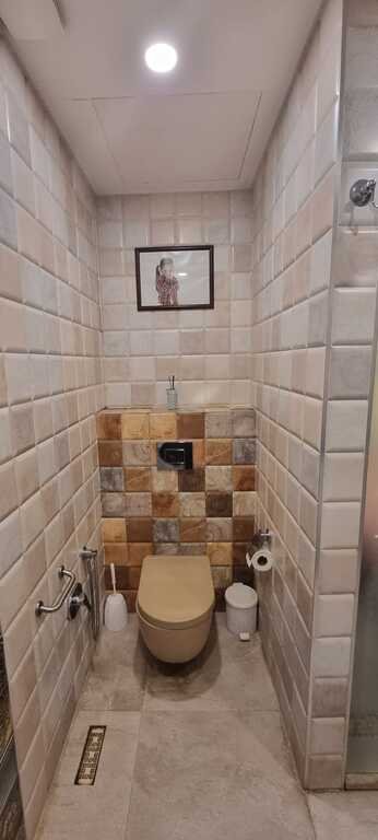 Satılır 3 otaqlı yeni tikili, 118 m², İnşaatçılar m.-18