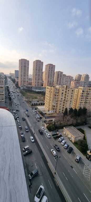 Satılır 3 otaqlı yeni tikili, 118 m², İnşaatçılar m.-22