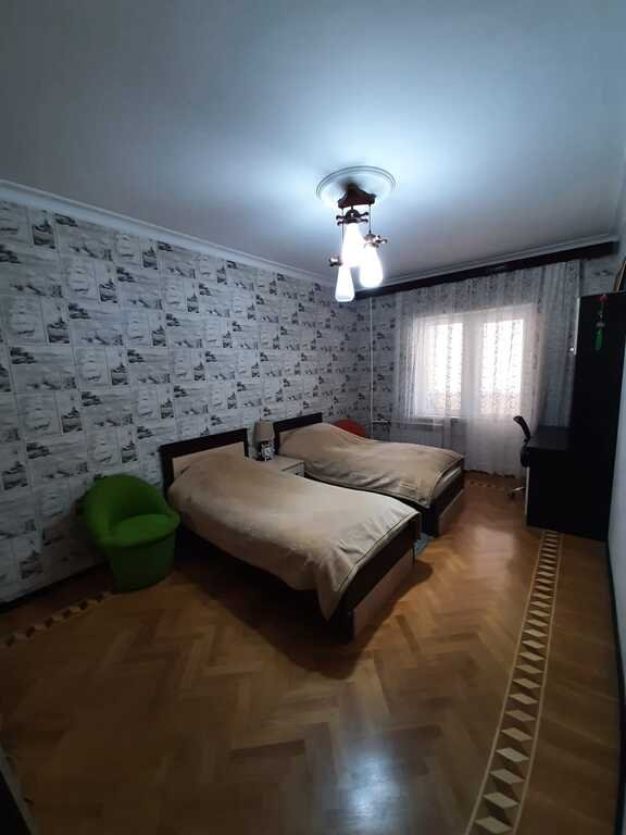 Satılır 3 otaqlı köhnə tikili, 90 m², Nəsimi m.-5