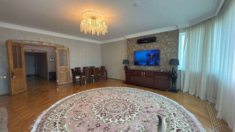 Satılır 3 otaqlı yeni tikili, 220 m², Nizami m.-1