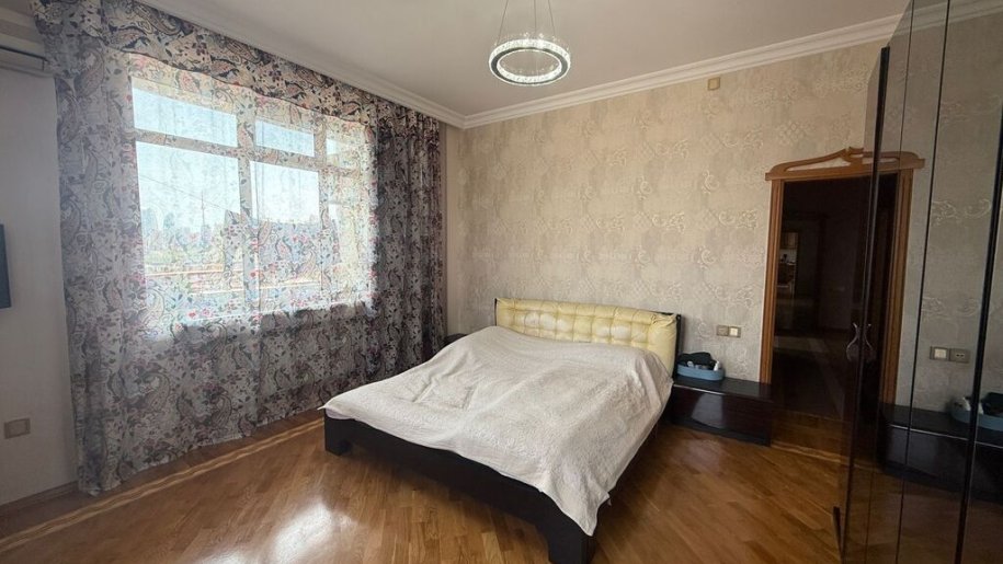Satılır 3 otaqlı yeni tikili, 220 m², Nizami m.-6