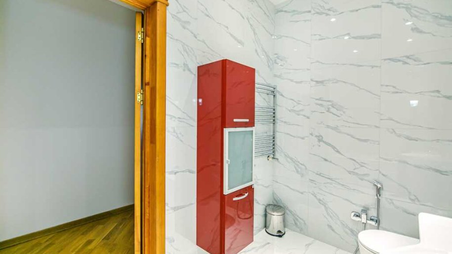 Kirayə verilir 4 otaqlı yeni tikili, 204 m², 28 May m.-10